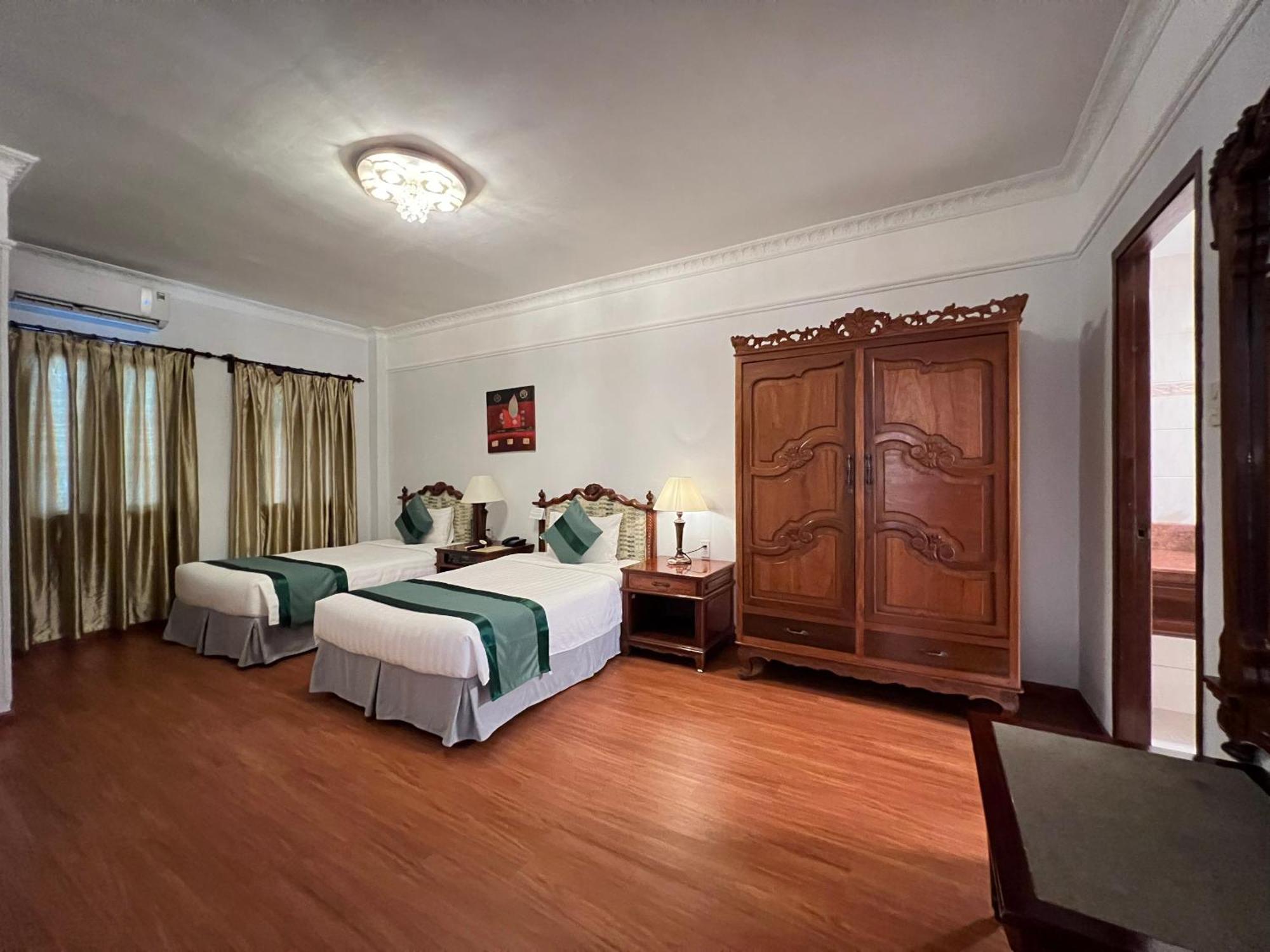 ริเวอร์ไซด์ โฮเต็ล ไซ่ง่อน Hotel โฮจิมินห์ซิตี้ ภายนอก รูปภาพ