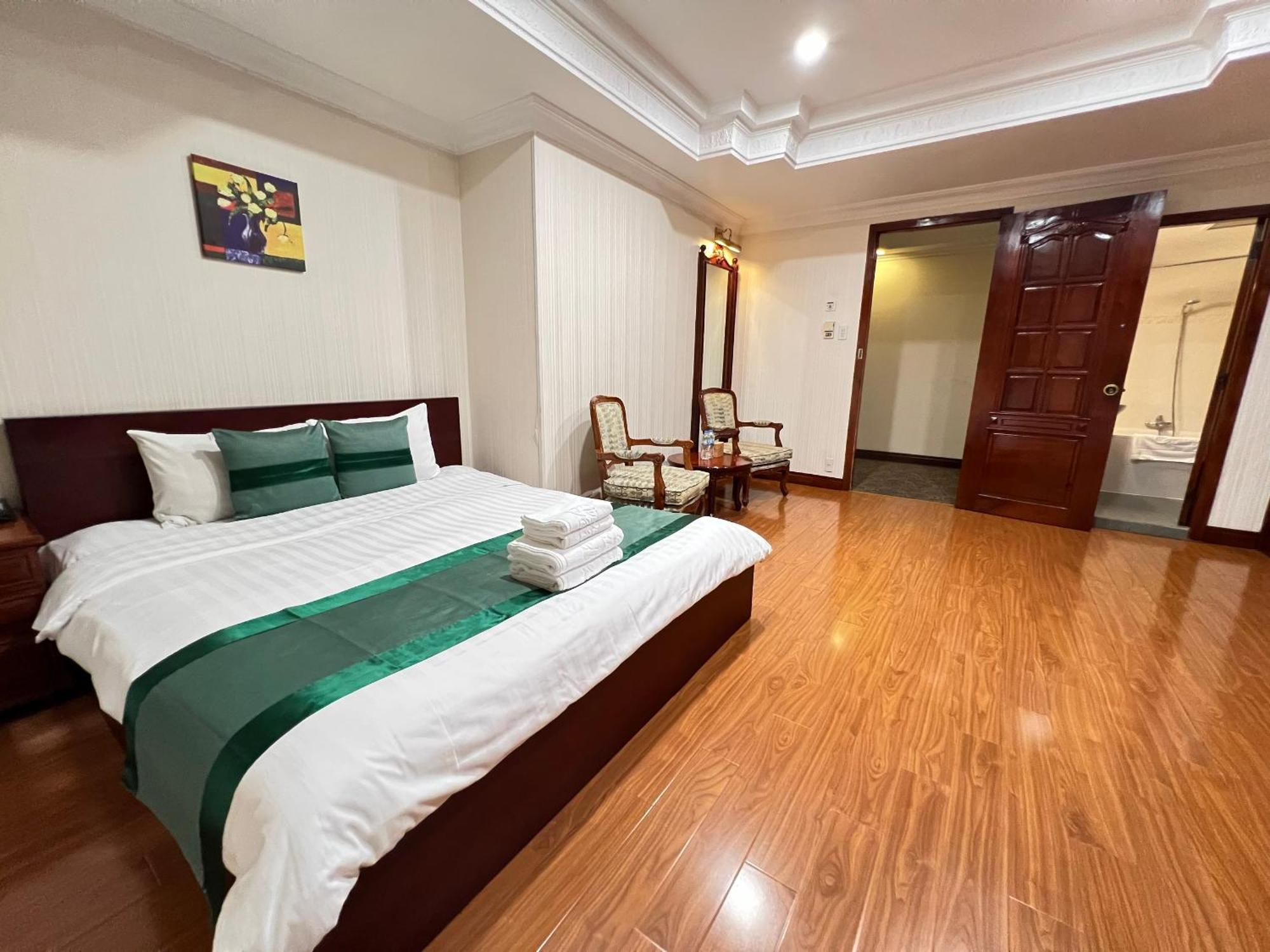 ริเวอร์ไซด์ โฮเต็ล ไซ่ง่อน Hotel โฮจิมินห์ซิตี้ ภายนอก รูปภาพ